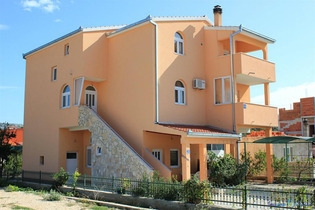 Rogoznica - Apartments Marina